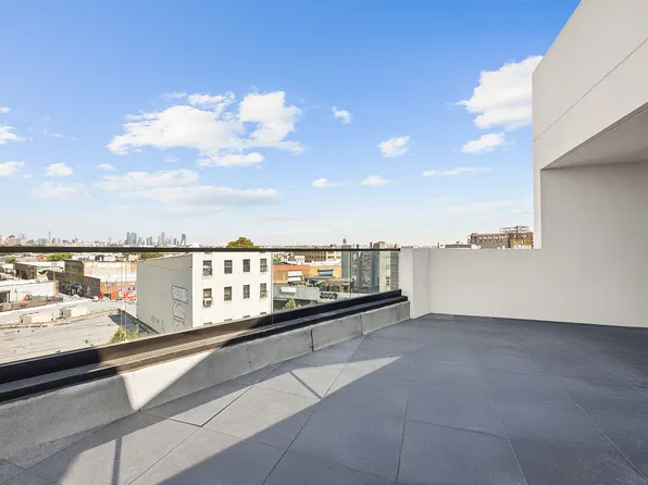 1048 Flushing Avenue image 15 of 18