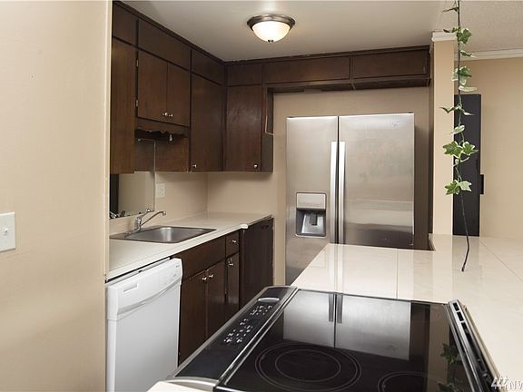 4th image of 13554 37th Ave S #A12