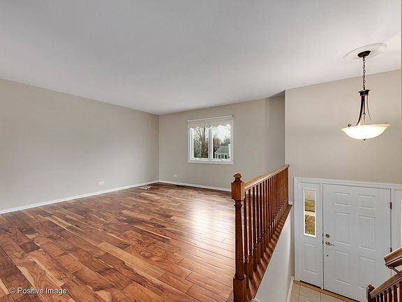 3rd image of 275 Hill Ave