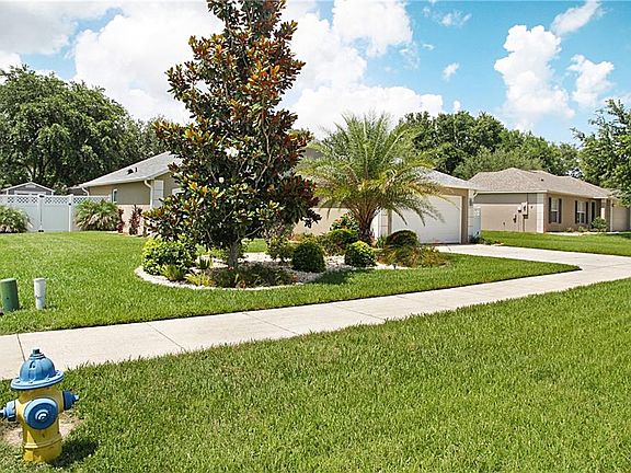 3rd image of 421 Trade Wind Dr