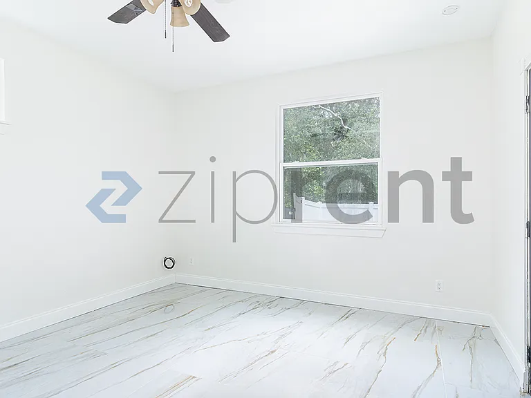 1445 Bird Rd — Photo 10