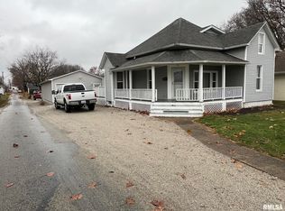 1103 N Springfield St, Virden, IL 62690