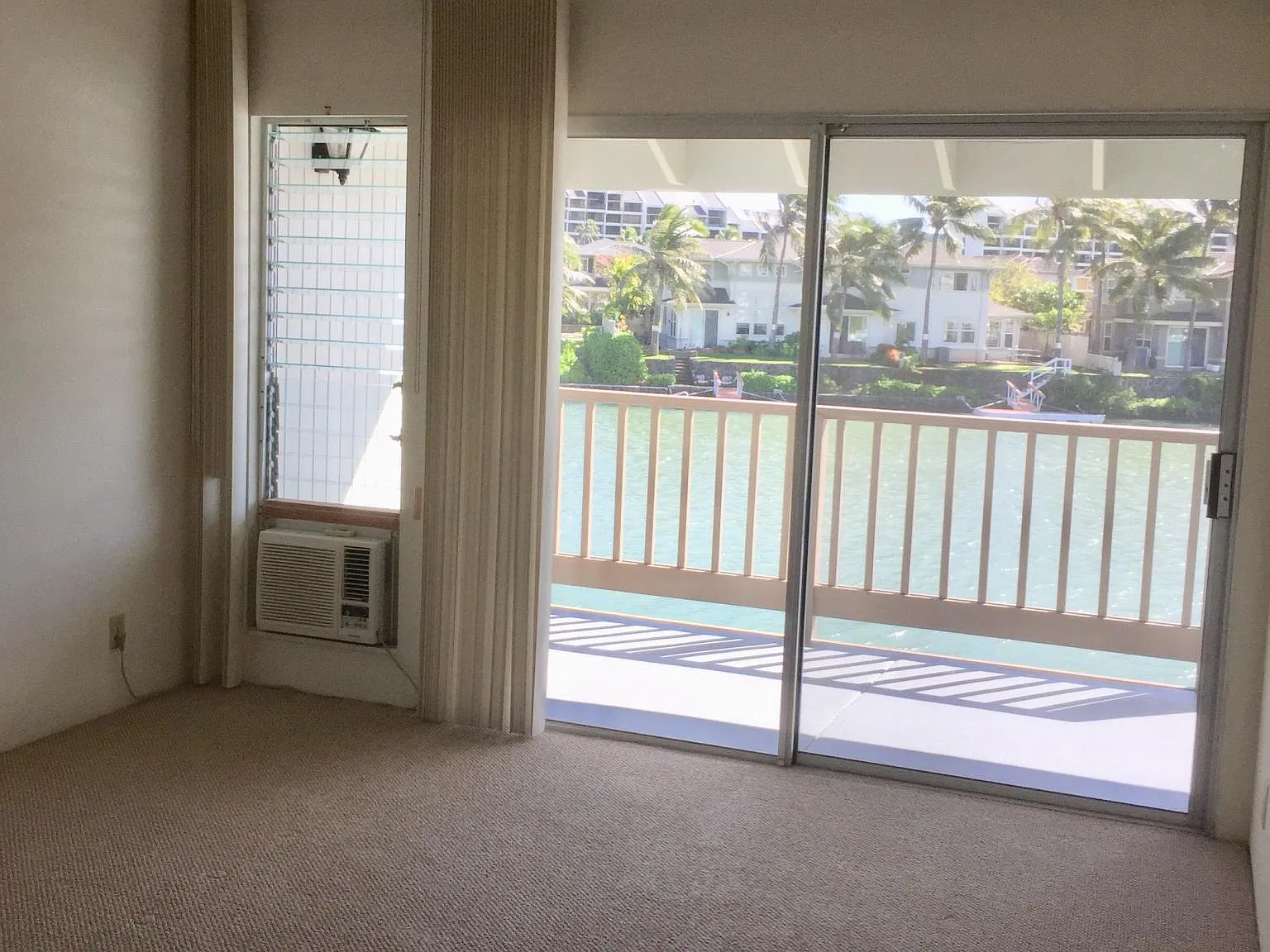 7007 Hawaii Kai Dr — Photo 3