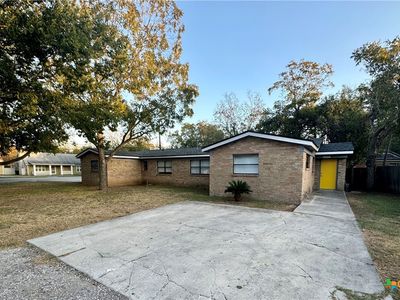 208 Hackberry St, Lockhart, TX, 78644