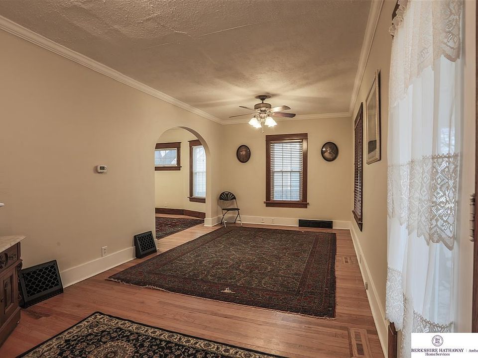 1st image of 6766 Wirt St
