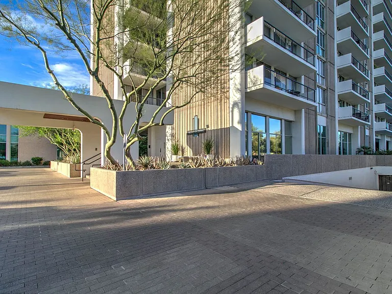 2323 N Central Ave #1803 — Photo 6