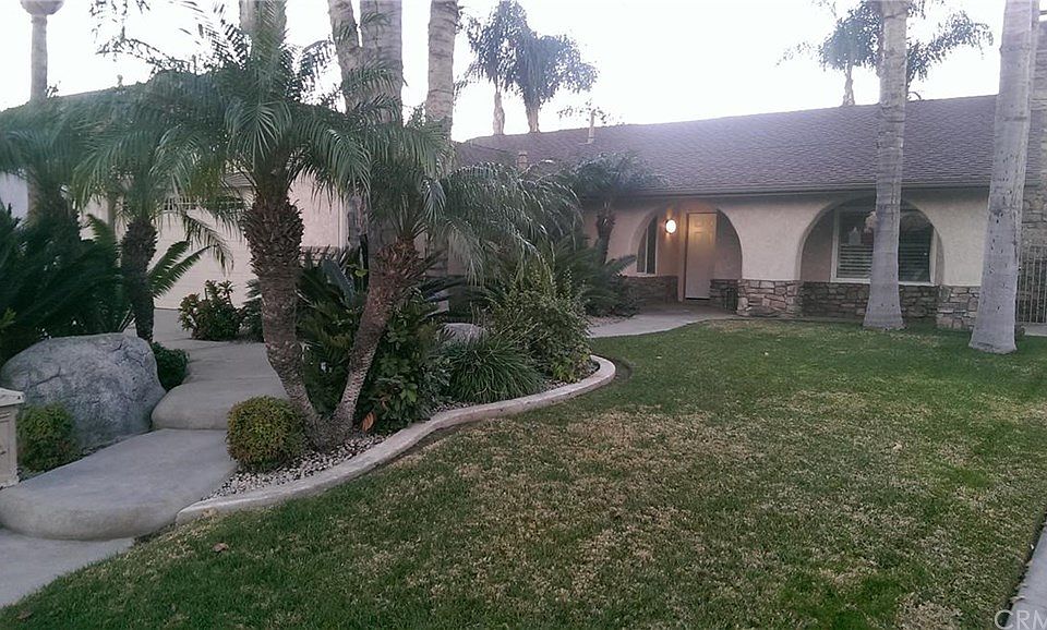 1st image of 2622 S Prairie Dunes Pl