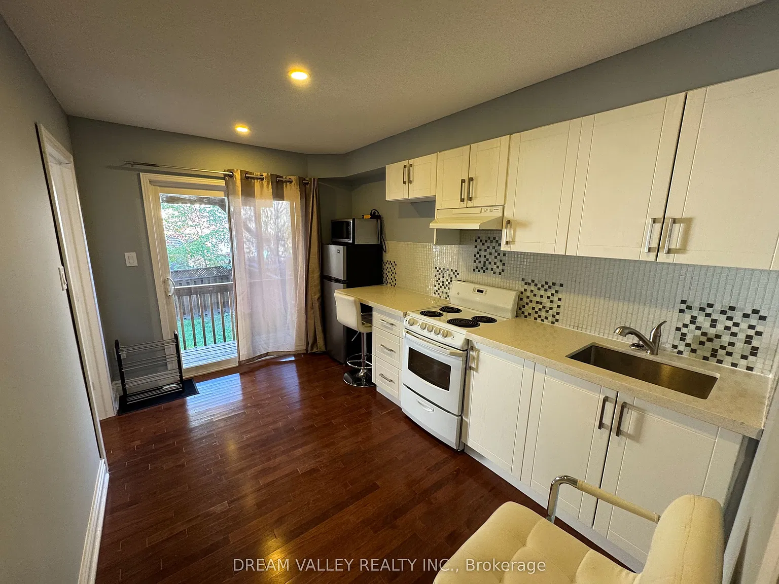 1 bed, $1,700 — Photo 1