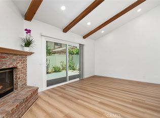 18435 Keswick St UNIT 10, Reseda, CA 91335