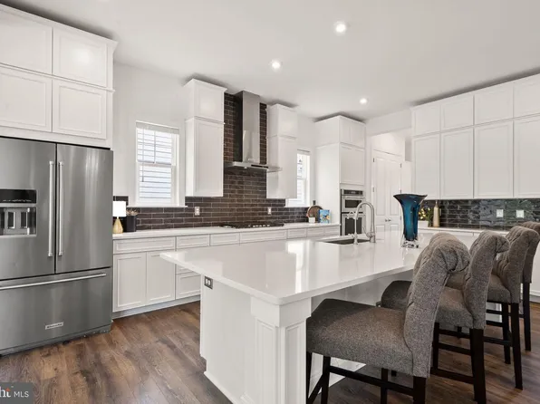 25707 House Martin Ln, Aldie, VA 20105
