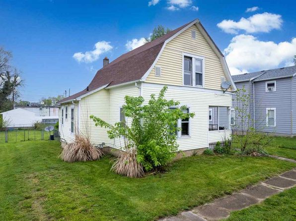 310 E Walnut St, Centerville, IN 47330