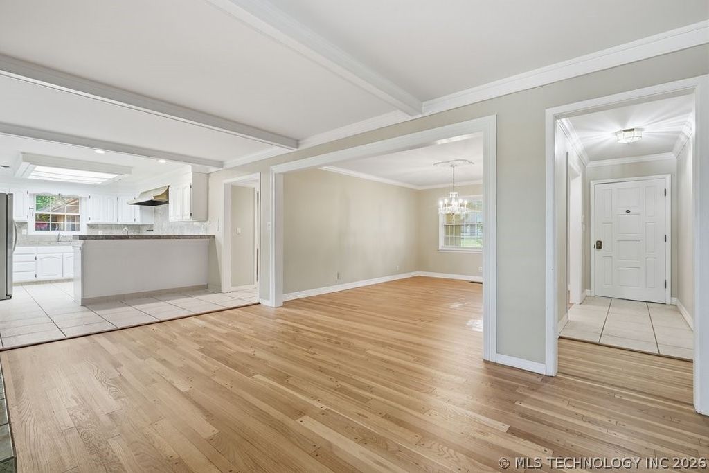 5880 S Quebec Ave, Tulsa, OK - View 6