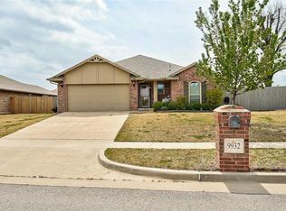 9932 Fairfax Ter, Yukon, OK 73099