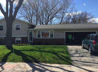 1135 N Westfield St, Oshkosh, WI 54902