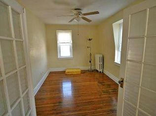 27 Fort Pl, Staten Island, NY 10301