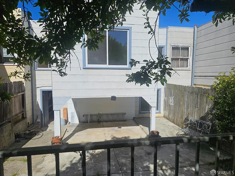 280 Cambridge St — Photo 22