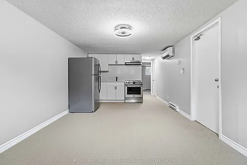 1306 Valley Dr Photo 1