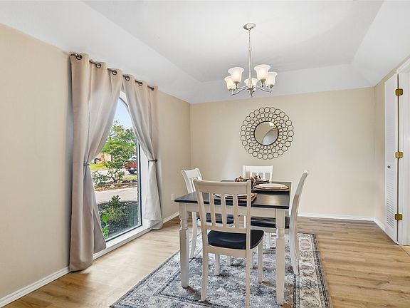 2nd image of 4809 Winesanker Way