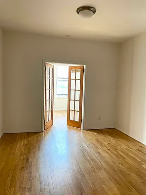 Rented by Jonis Realty | media 14