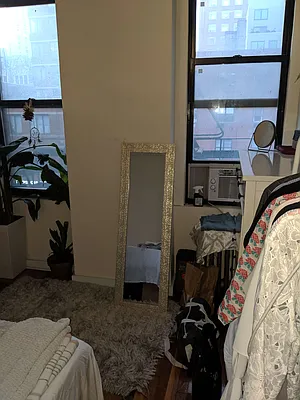 Rented by Dekom Inc. | media 18