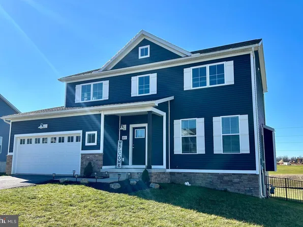 1831 Buck Hill Dr, York, PA 17408