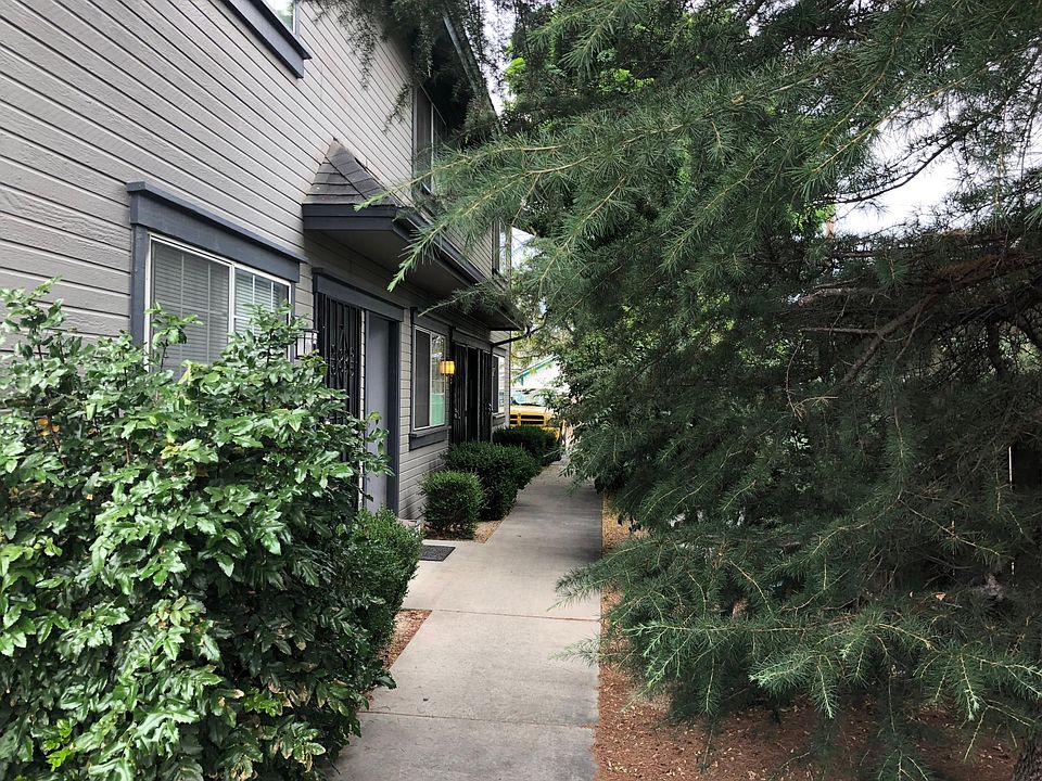 1st image of 202-421 C St #202