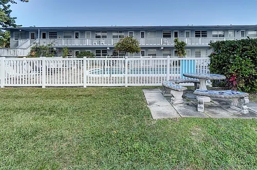 751 Pine Dr #101 Photo 1