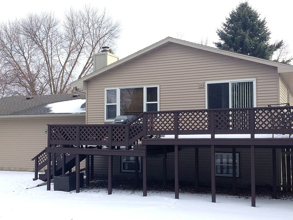 Large deck for outdoor fun