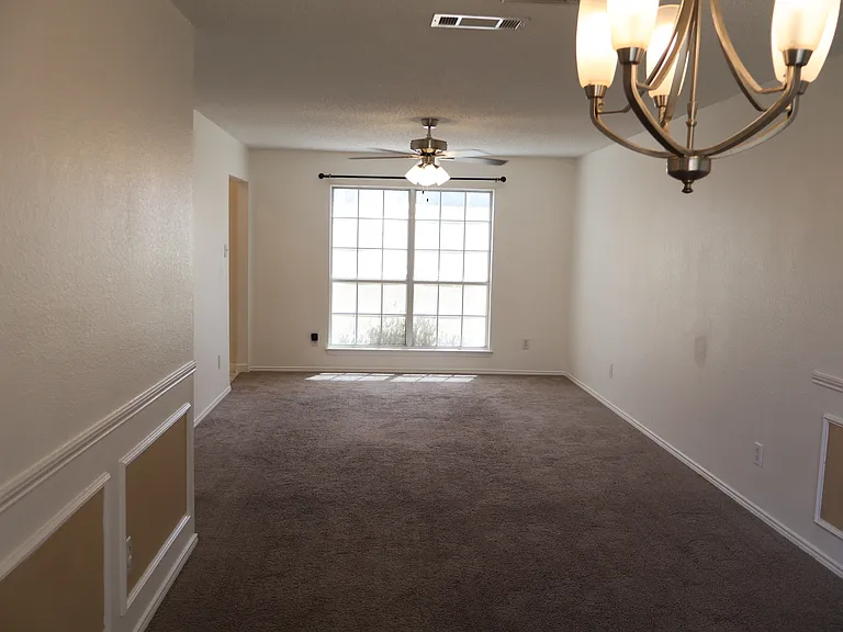 8721 Limestone Dr — Photo 3