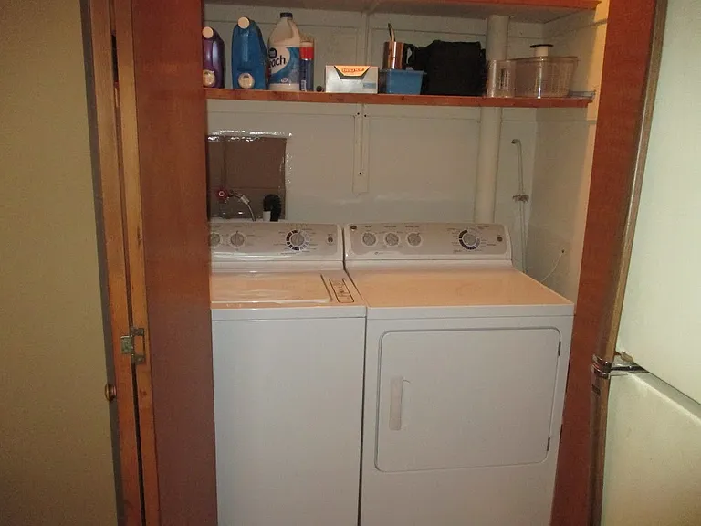 326 Melrose Ave #1 — Photo 12