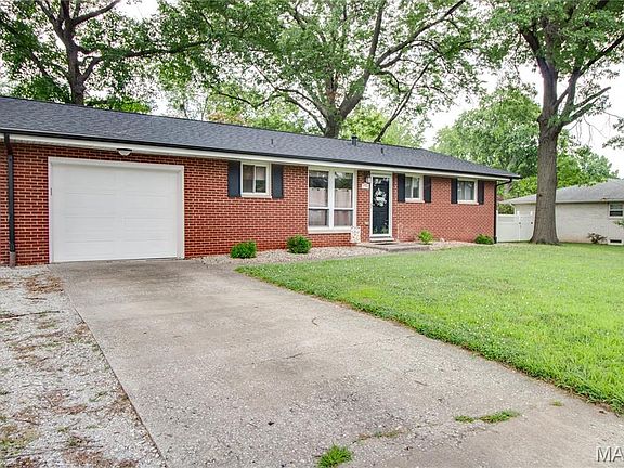 3rd image of 214 Big Bend Dr