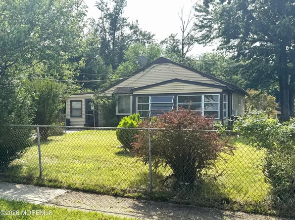 11 Dorset Drive, Ewing, NJ 08618