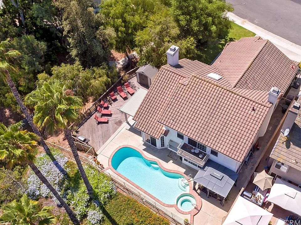 1st image of 29312 Kensington Dr