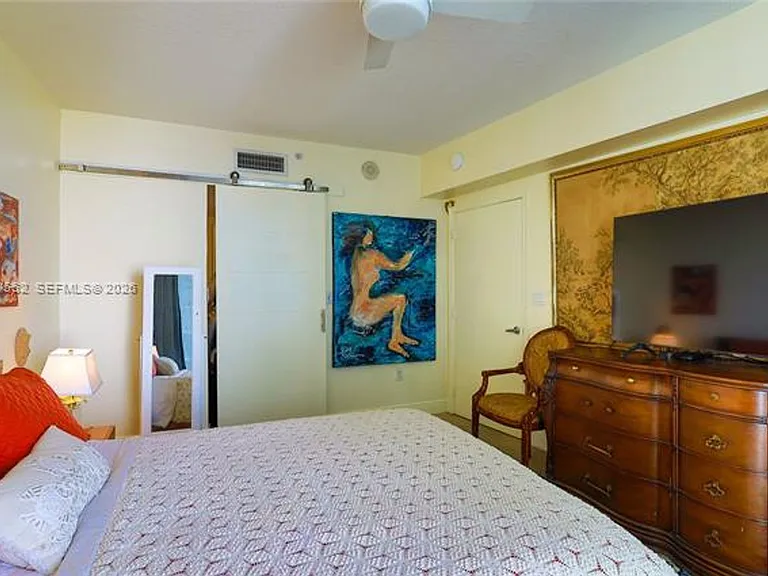 1750 N Bayshore Dr #1711 — Photo 31