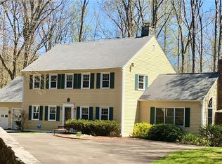 5 Lynn Rd, Ivoryton, CT 06442