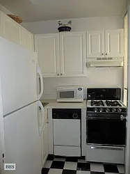 Rented by Brown Harris Stevens