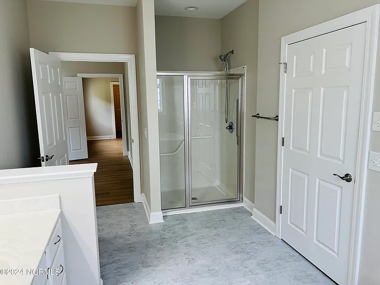 431 Branchwood Dr — Photo 15