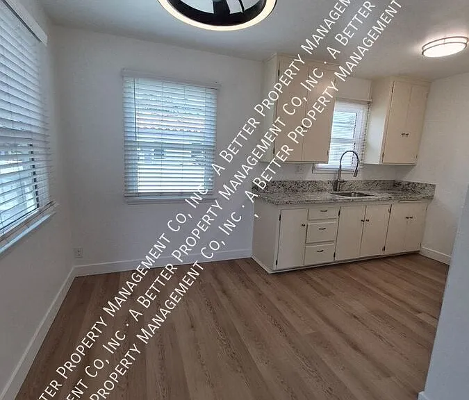 1135 E Appleton St #10 — Photo 6
