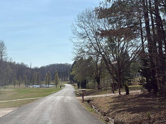 4th image of 677 Littrell Rd