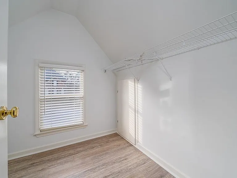 9445 Stoney Ridge Ln — Photo 21