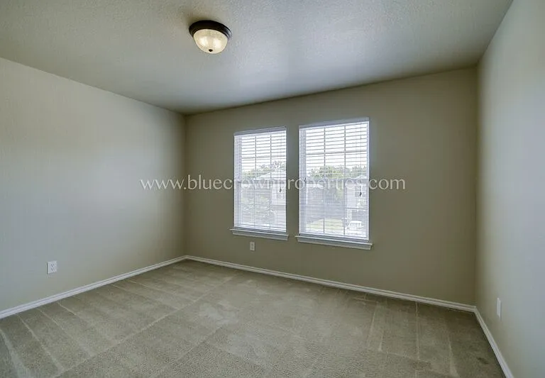 706 Parkplace Rdg — Photo 23