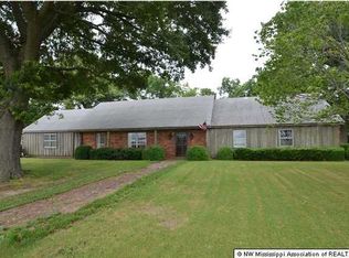 1370 Old Commerce Rd, Robinsonville, MS 38664