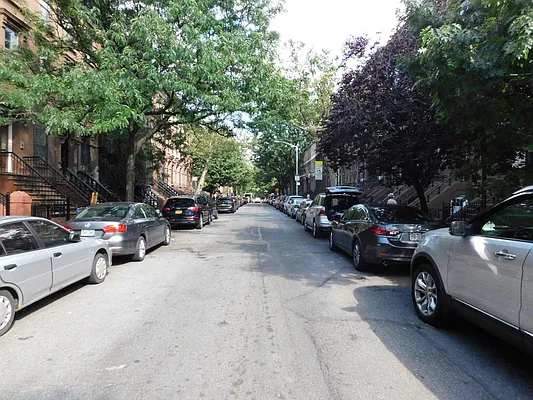 Rented by Compass | media 19