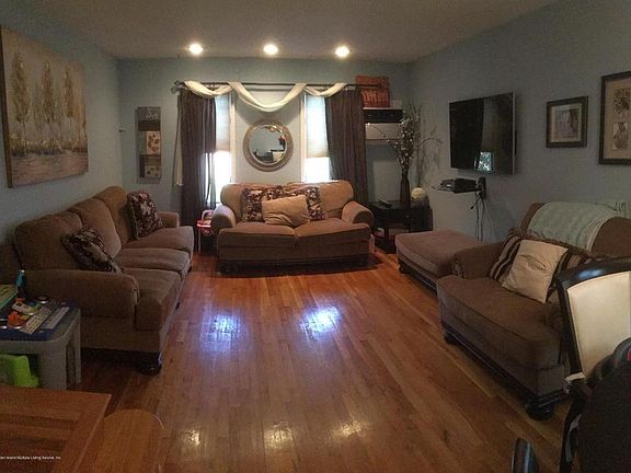 5th image of 509 Leverett Ave