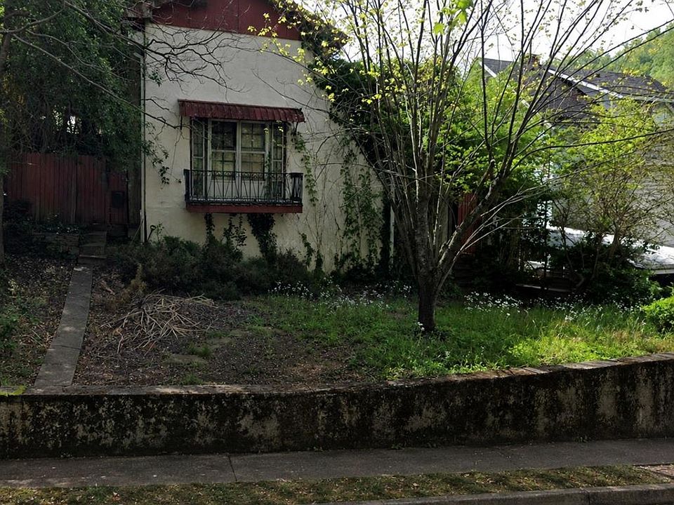 1st image of 233 Walnut St
