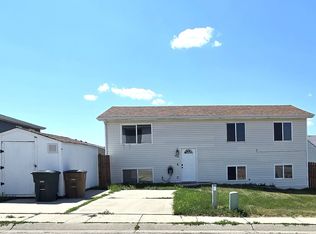 406 Oregon Ave, Gillette, WY 82718