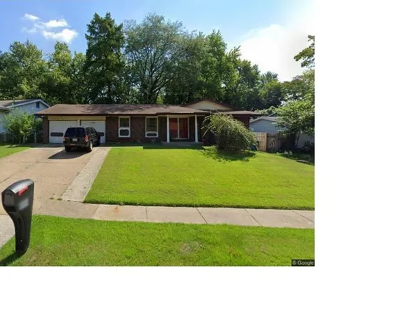 11870 Brampton Hunt Rd, Florissant, MO 63033