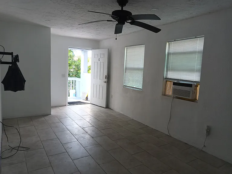 1231 Sunset Point Rd — Photo 13