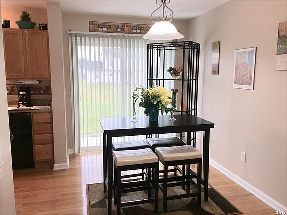 4th image of 184 Goldenrod Ln