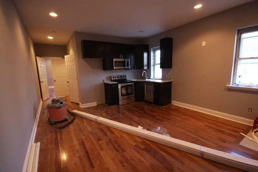 1 bed, 1000 sqft, $1,200 — Photo 2